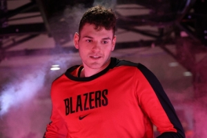 拓记：克林根仍是中锋位置的最优选 罗威伤多&amp;杨瀚森的篮板待考验